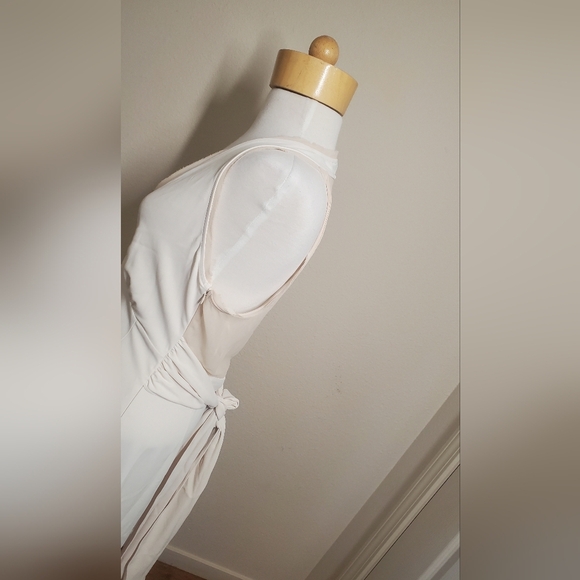 Zara Unique Elegant White Cream Back Transparency and Bow Side Ziper Light Dress - Picture 3 of 4